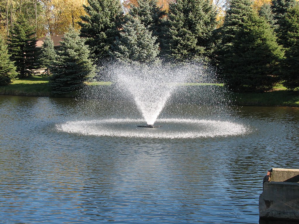 Scotts DA-20 Display Pond Aerator 1-1/2 HP - 3 HP